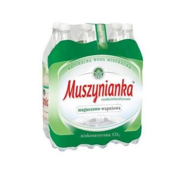 Woda gazowana mineralna MUSZYNIANKA butelka plastikowa 1,5L średnionasycona (niebieska butelka) 6 szt.