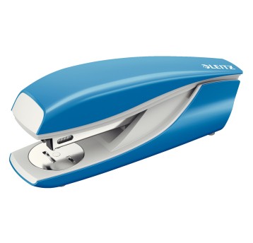 Zszywacz uniwersalny LEITZ NEXXT 5502 do 30 kartek metal / tworzywo kol. jasnoniebieski [55020030]
